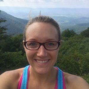 Meet your Posher, Lauren